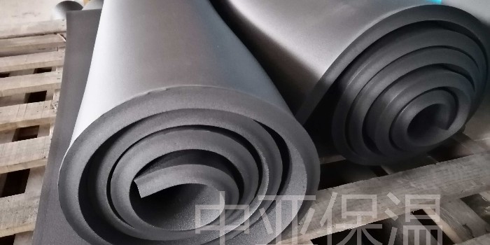 機房地面鋪設活動地板，為什么要選擇橡塑保溫板？